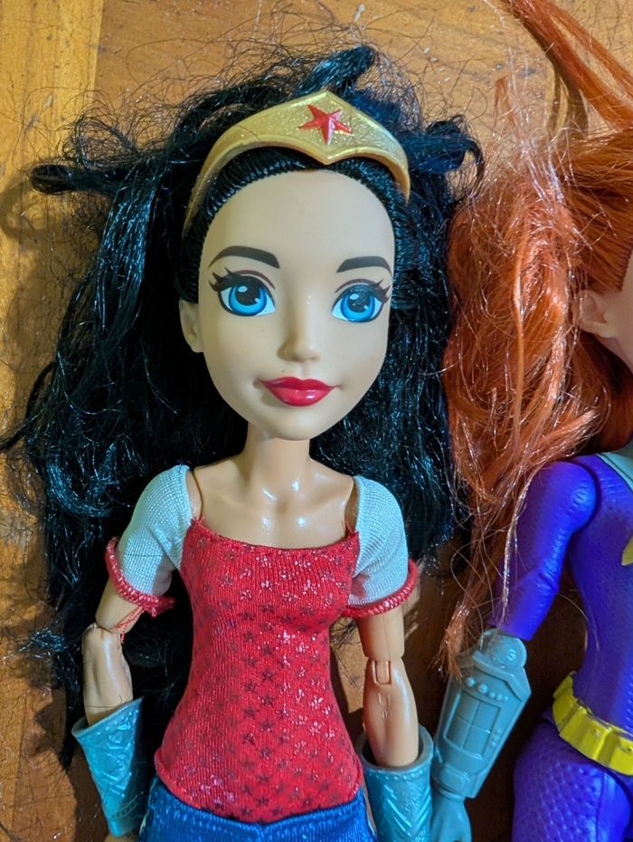Lot de poupées supers héroïnes DC Comics - photo numéro 2