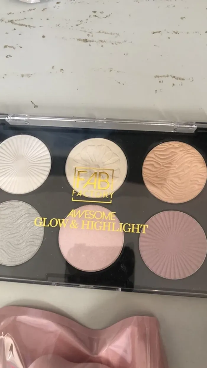 Lot maquillage - photo numéro 7