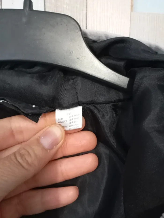 Blouson léger taille 8ans - photo numéro 7