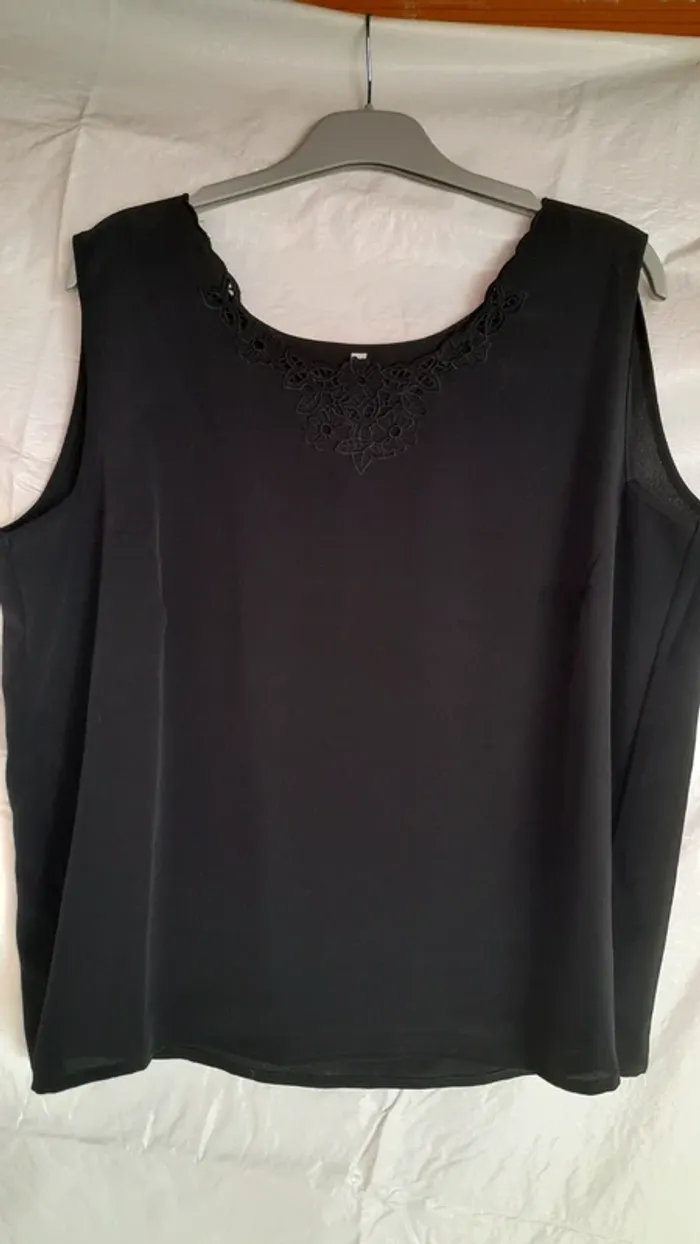 Top noir T46