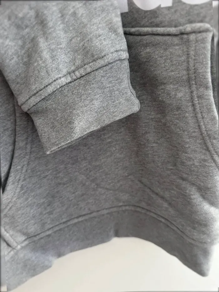 Adidas pull gris à capuche taille M en très bon état - photo numéro 4
