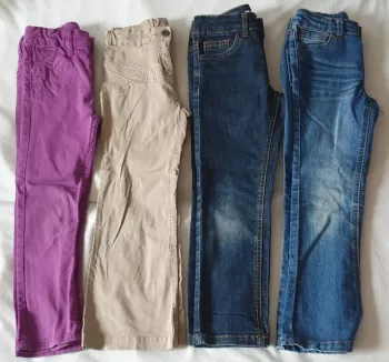Lot 4 pantalons 5 ans