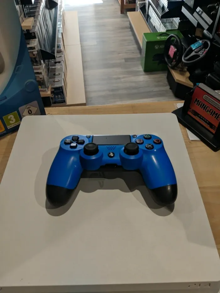 PlayStation 4 Slim Blanche en Boîte - photo numéro 4