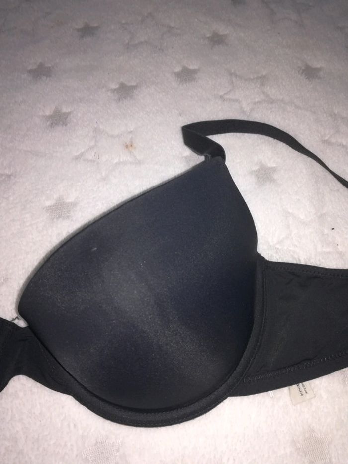 💄Soutien-gorge noir basique- 100C - photo numéro 7