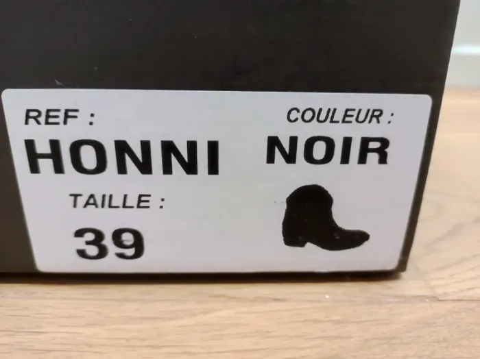 Boots/ bottines noires en cuir - 39 - très bon état - photo numéro 9