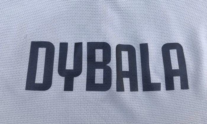 Maillot Dybala Juventus Turin - photo numéro 3