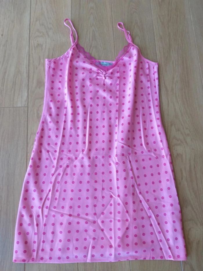Nuisette neuve en taille 42/44