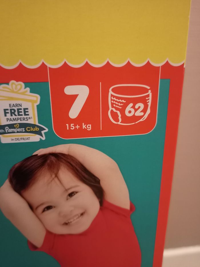 Pampers baby dry Pants taille 7(124 couches) - photo numéro 2