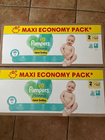 Lot 2 Cartons Couches Taille 2 