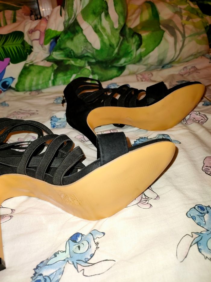 Chaussures a talons taille 37 neuf - photo numéro 3