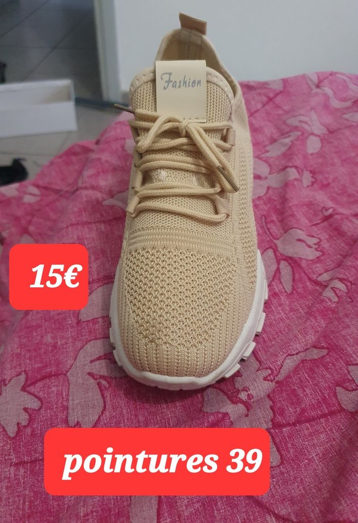 Chaussures neuves - photo numéro 2