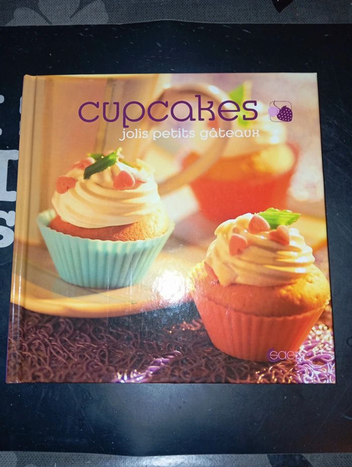 Livre Cupcakes Neuf
