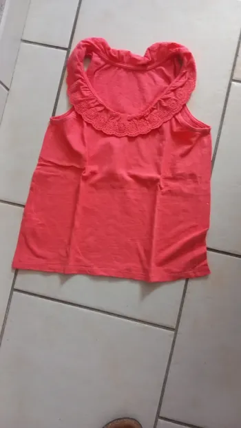 Tee shirt corail vertbaudet 10 ans tbe