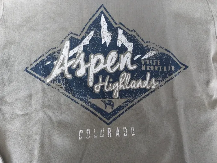 T-shirt ou pull fin avec col - photo numéro 2