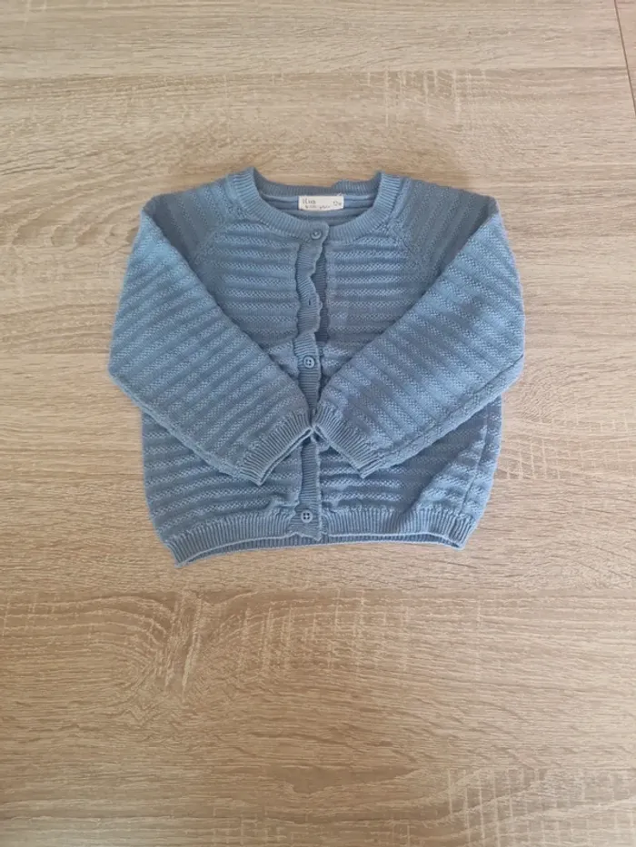 Lot gilet 12 mois - photo numéro 6
