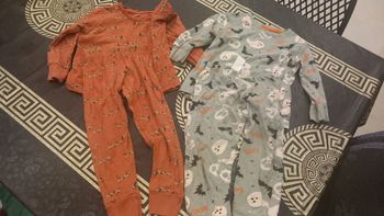 Lot 2 pyjamas fins