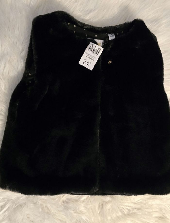 Neuf non porté 🏷🤩😍🩷 superbe gilet/boléro sans manche 10 ans fille 🩷🤩😍
