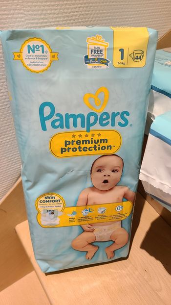 Couches pampers premium T1