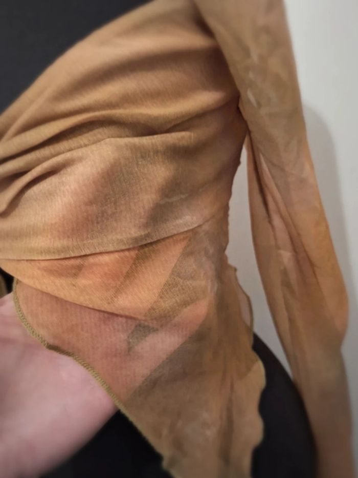 Top court pour Femme taille M Marque Bershka neuf avec étiquette - photo numéro 4