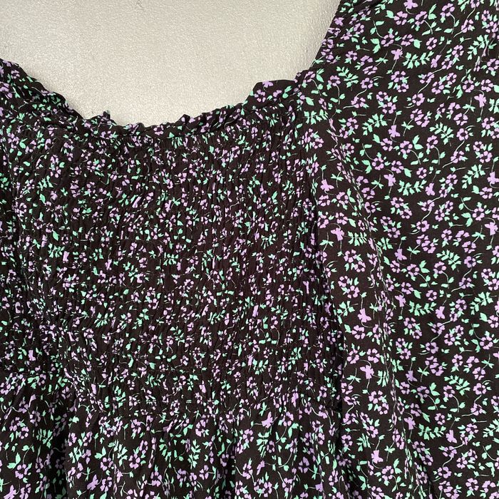 Robe noire avec imprimé fleuri mauve et turquoise taille S - photo numéro 2