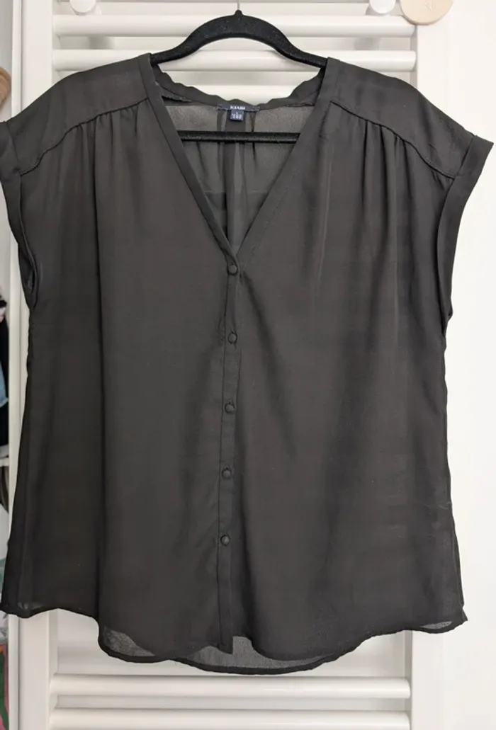 Blouse noire manches courtes