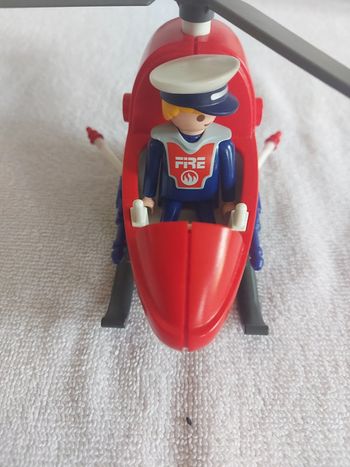 Playmobil hélicoptère pompier