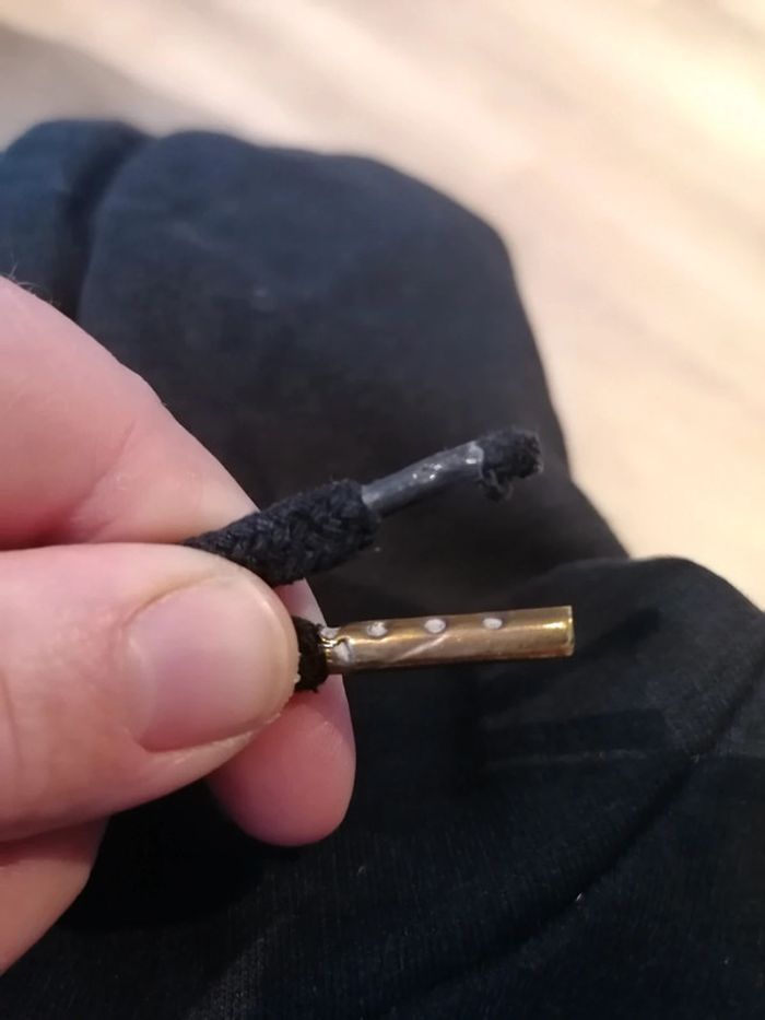 Sweat noir - photo numéro 3