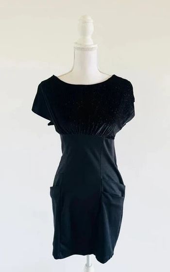 Robe noir Tissaia