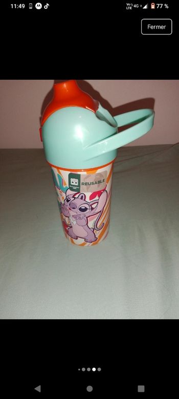 Gourde avec paille intégrée 