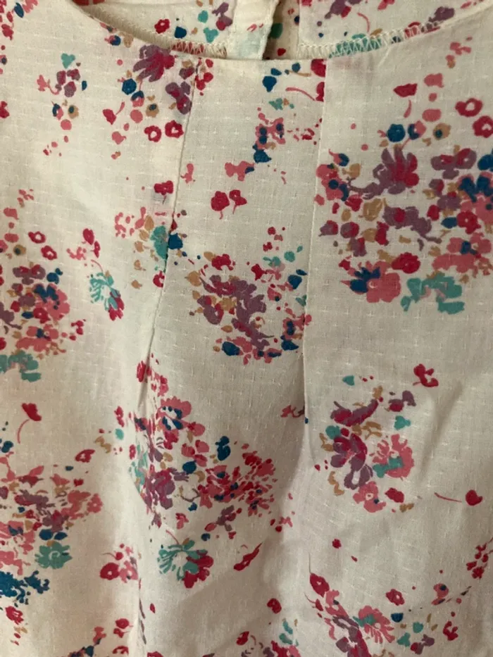 Robe blanche à fleur - photo numéro 2