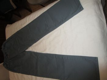 pantalon neuf kiabi 9 ans