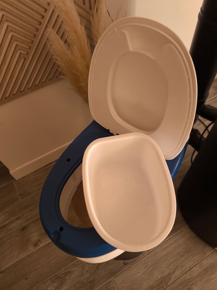 Mini toilettes neuves - photo numéro 4