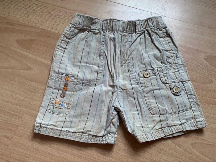 Joli short beige à rayures Orchestra T. 18 mois/80 cm garçon TBE