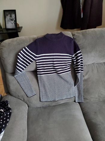 Pull rayé