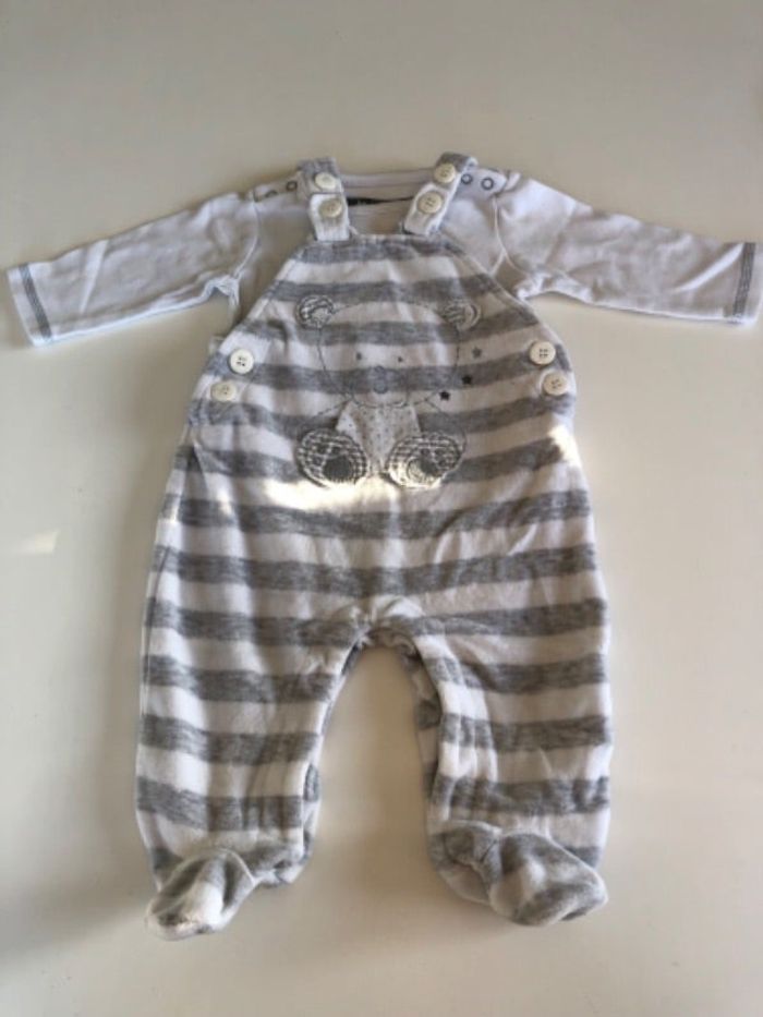 Ensemble salopette en velours et t-shirt 3M