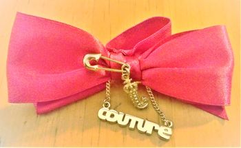 Broche "Juicy Couture"