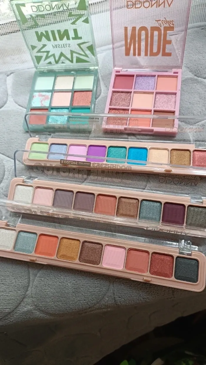Palettes ombres à paupières unité