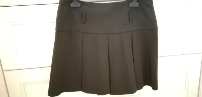 Jupe plissée noire T3 - photo numéro 11