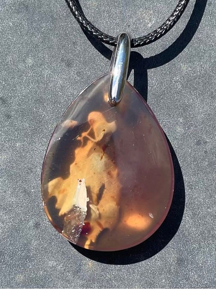 Superbe pendentif en ambre - photo numéro 7