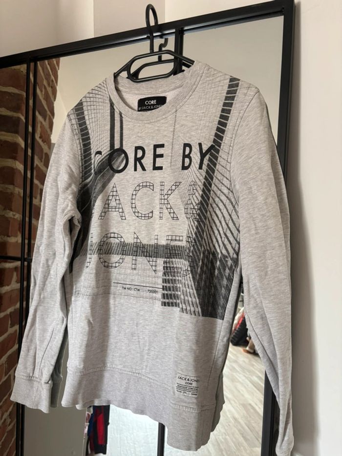 Sweat-shirt