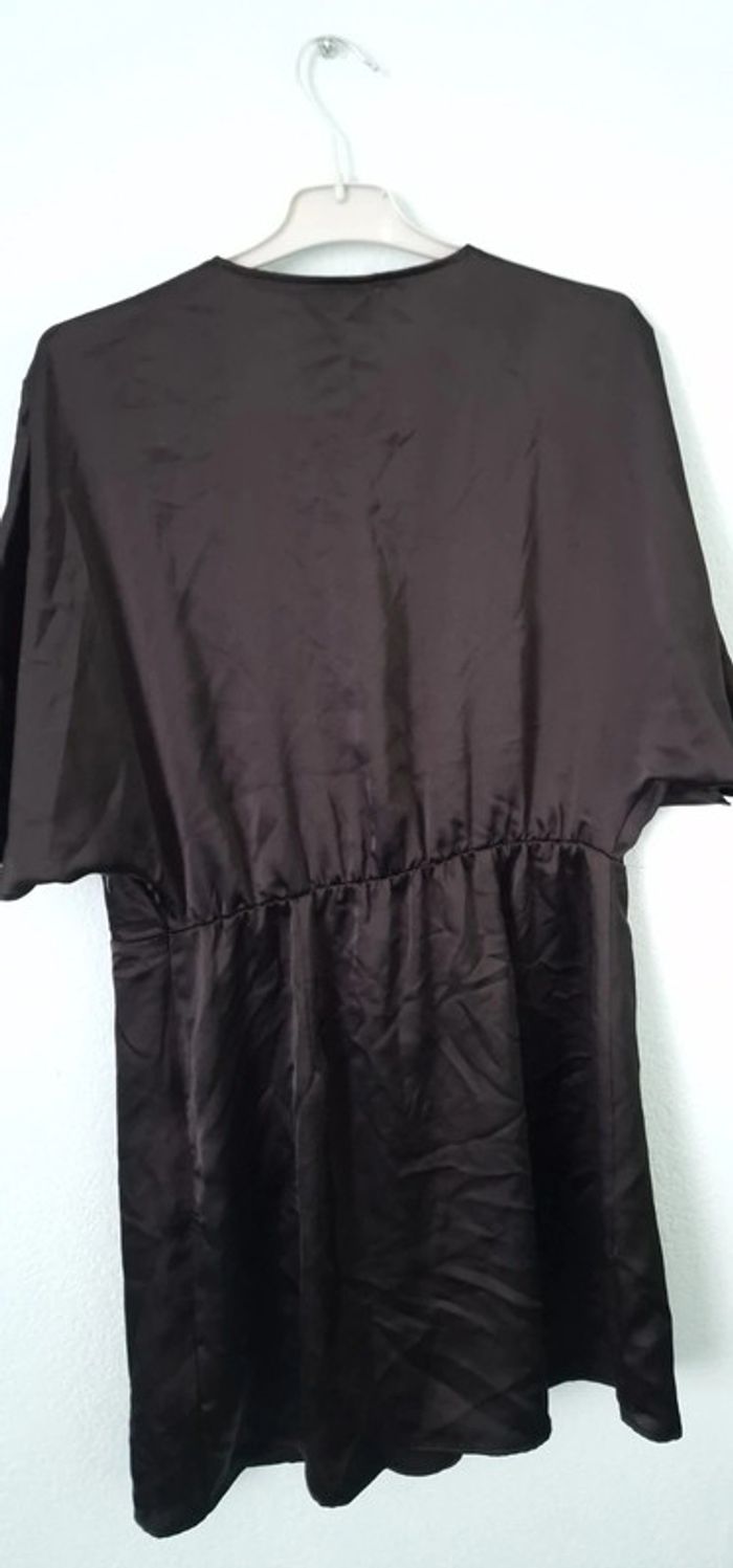 Robe satiné portefeuille taille L neuve avec étiquette - photo numéro 3