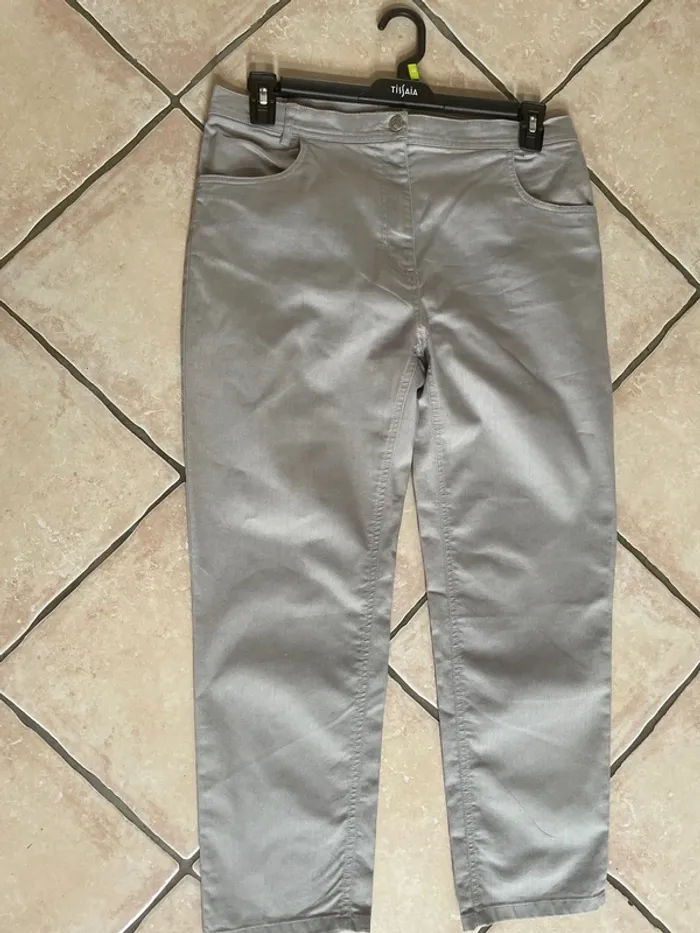 Superbe pantalon droit avec poches en 44 de marque Damart en excellent état proche du neuf - photo numéro 7