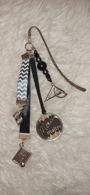 Cadeau maître, marque page " merci maitre"