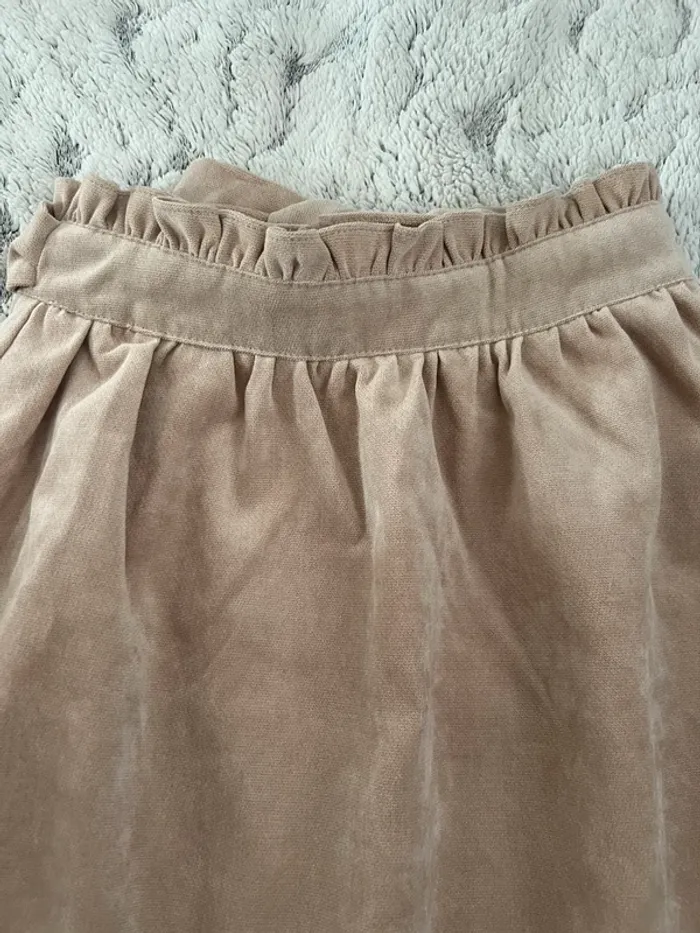 Jupe beige 8 ans - photo numéro 2