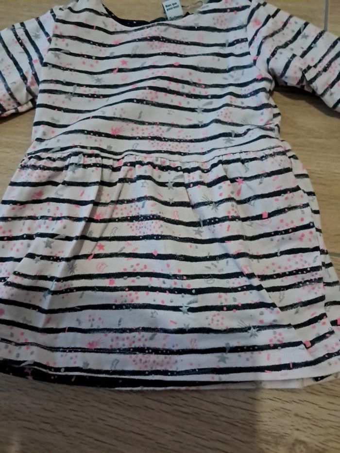 Robe 3 pommes 9/12 mois - photo numéro 3
