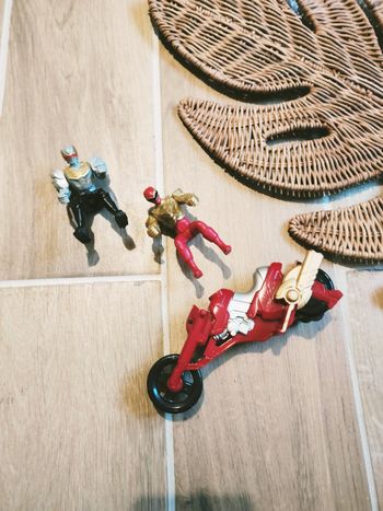 🛵 Power rangers megaforce sky lion moto et 2 figurines ranger rouge et Robo knight