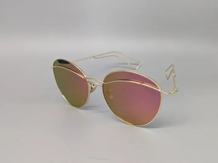 Lunettes de soleil effet rétro - métal doré - photo numéro 2