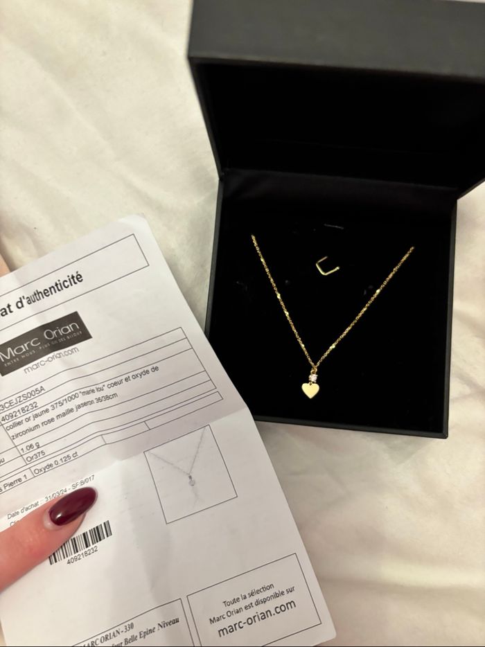 Collier en or jaune neuf