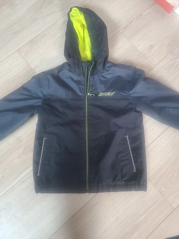 Manteau à capuche LH  8 ans