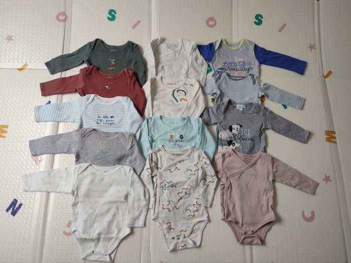 Lot body manches longues 6 mois - photo numéro 2